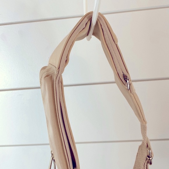 Beis BÉIS The Survival Strap - Picture 9 of 11